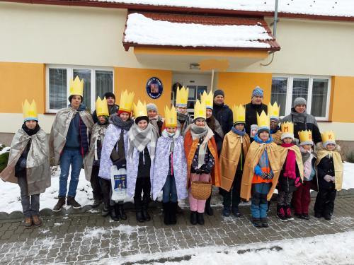 Na koledování vyrazilo 5&nbsp;skupinek koledníků